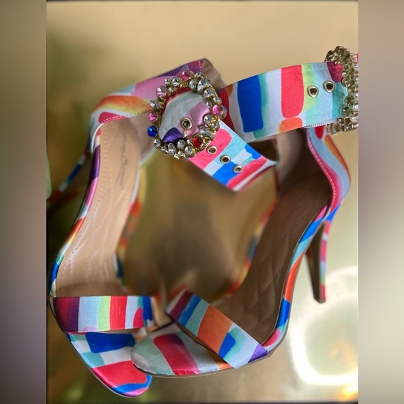 Multicolored Heel w/ Rhinestones - Picture 2 of 7